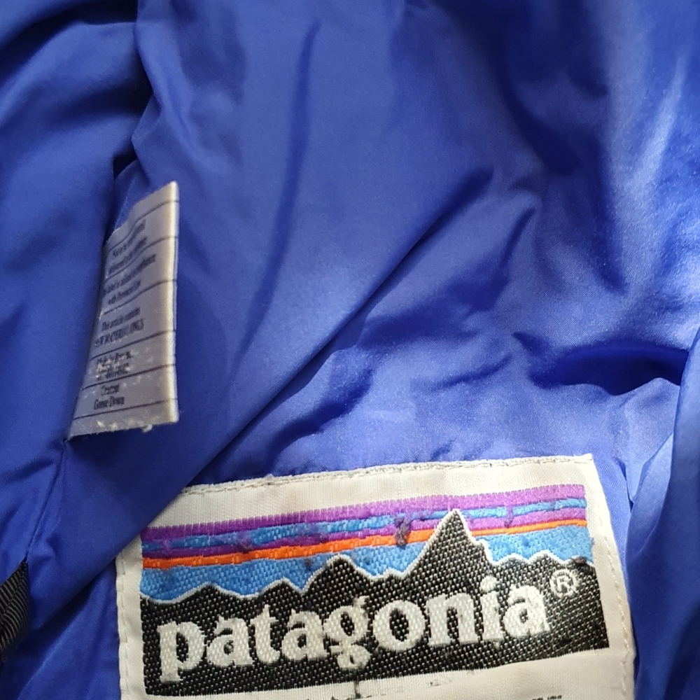 Patagonia checkered blue puffy jacket - Picture 4 of 8